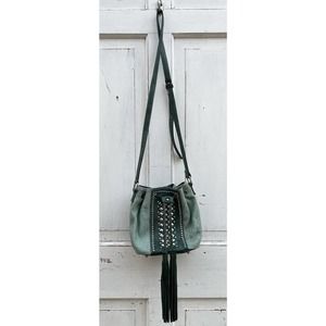 Montana West Crossbody Purse Green Bag Jewels Fringe Magnetic Closure Very Clean